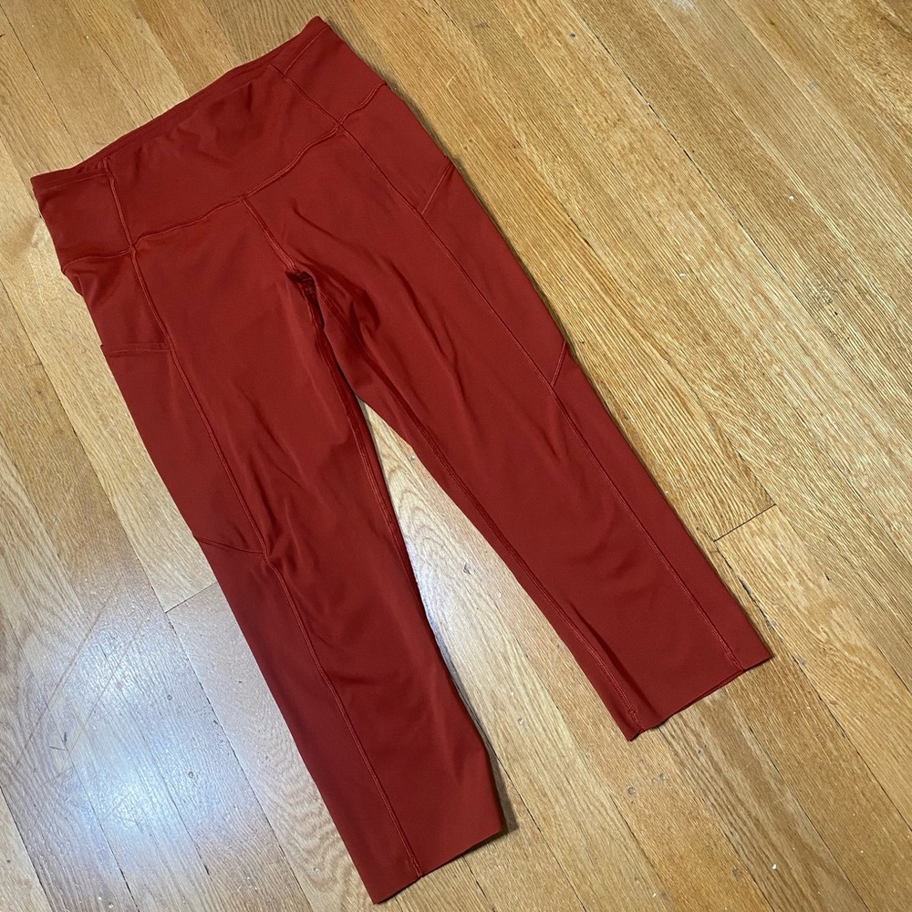 🎉LAST CALL🎉 Lululemon Athletic Brick Red Cropped Pocket Leggings 6